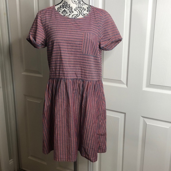 Levi’s Dress Red Blue One Pocket Stripe Fitted Waist S - Picture 1 of 7